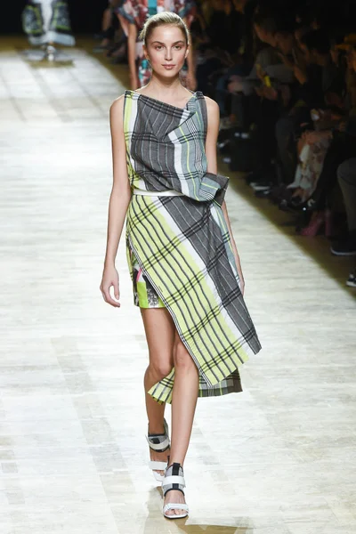 Look 36